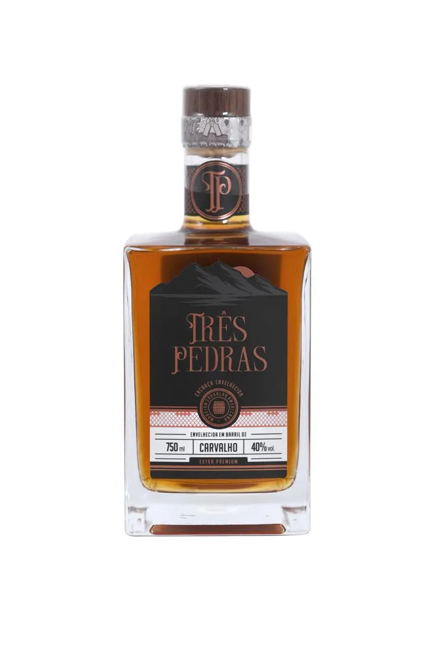 Cachaça Três Pedras Carvalho Extra Premium 750ml