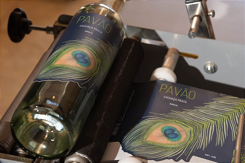Cachaça Pavão Prata 500ml